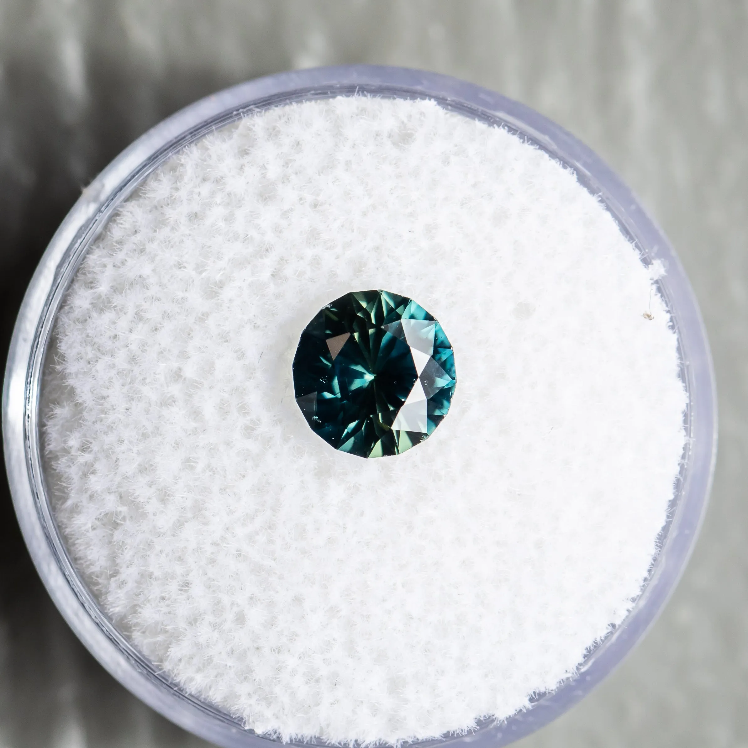 1.63CT ROUND NIGERIAN SAPPHIRE, PEACOCK TEAL BLUE GREEN, 7.01x4.50MM, UNTREATED