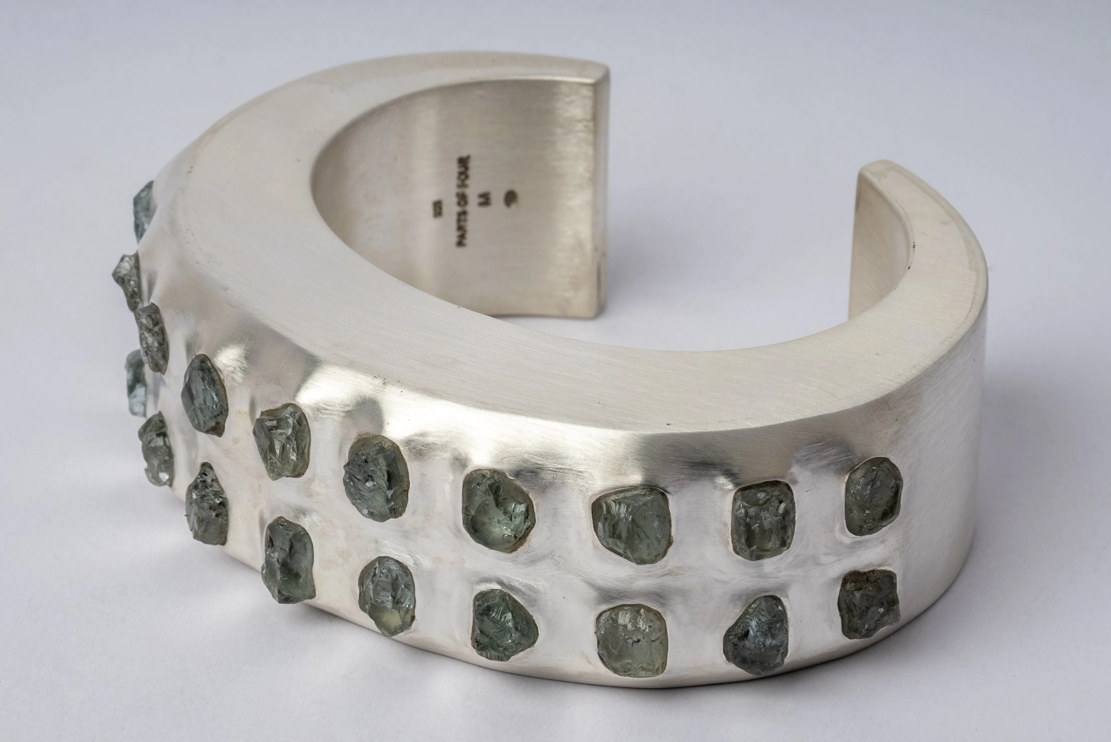 Crescent Bracelet (Terrestrial, Raised Terraform, Aquamarine, 30mm, MA AQU)