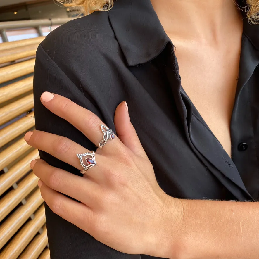 Garnet Ring - Mehindi