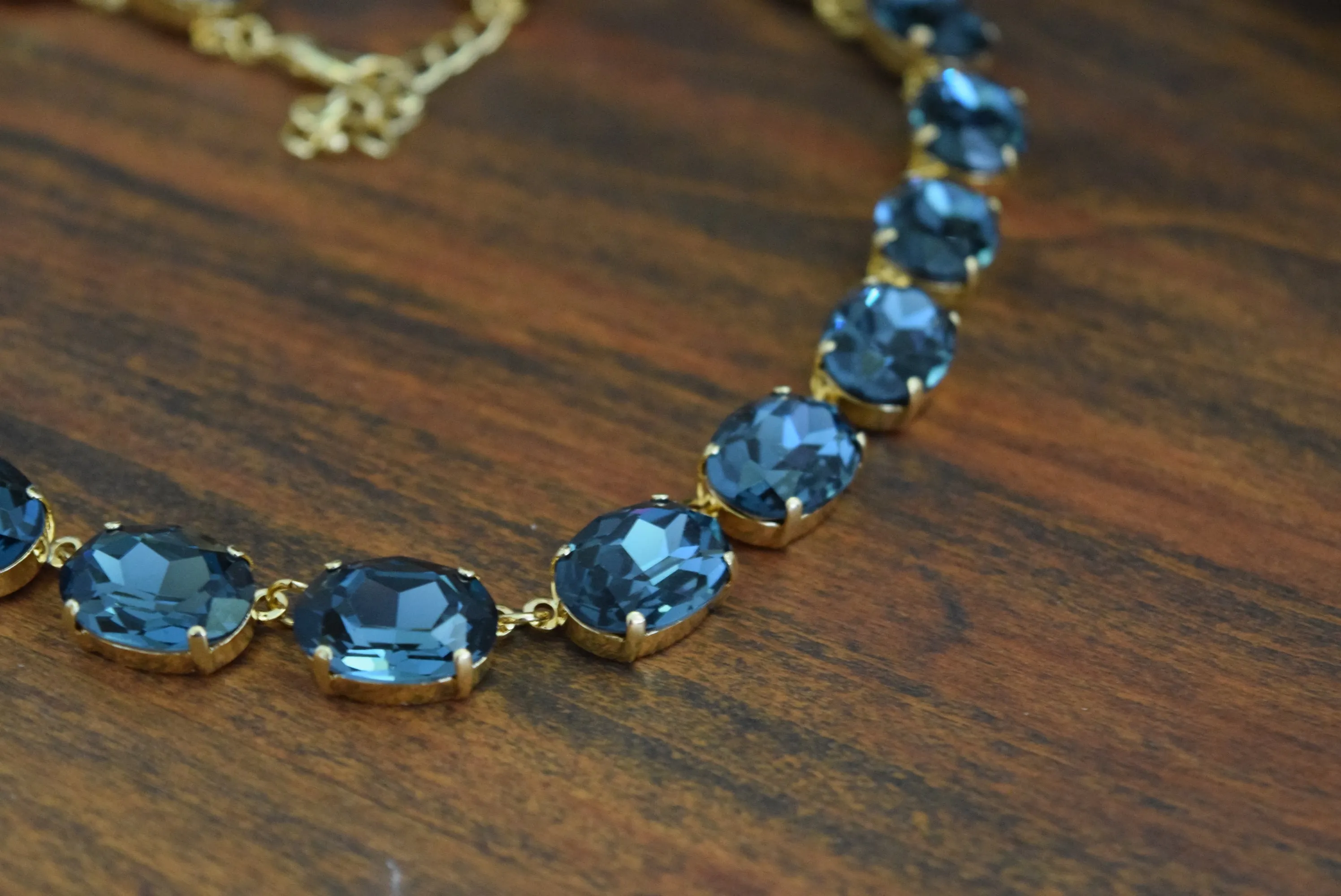 Indian Sapphire Aurora Crystal Collet Necklace - Large Oval