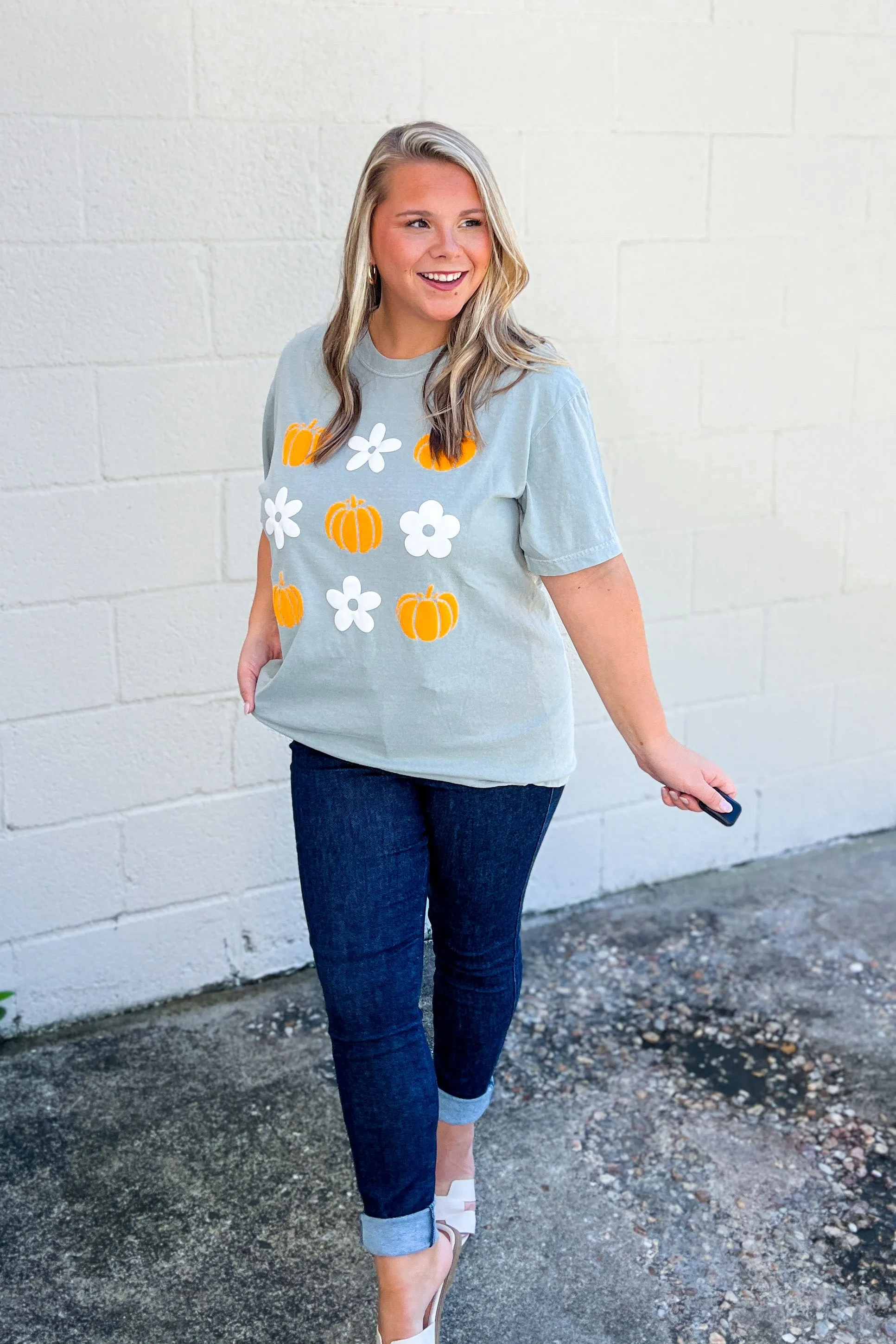 Pumpkin Flower Graphic Tee, Bay