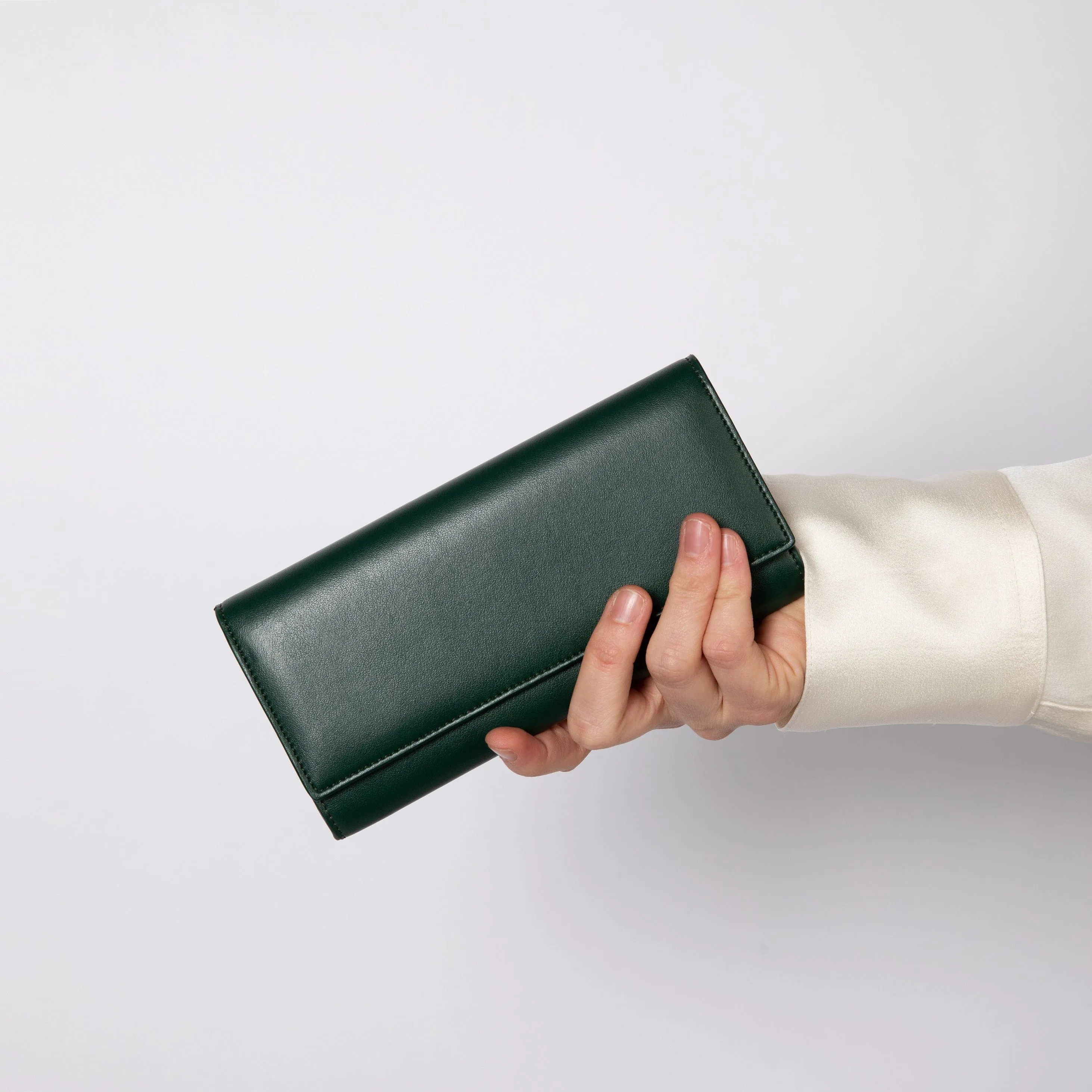 The Cosette  Apple Leather Vegan Continental Wallet | Ivy