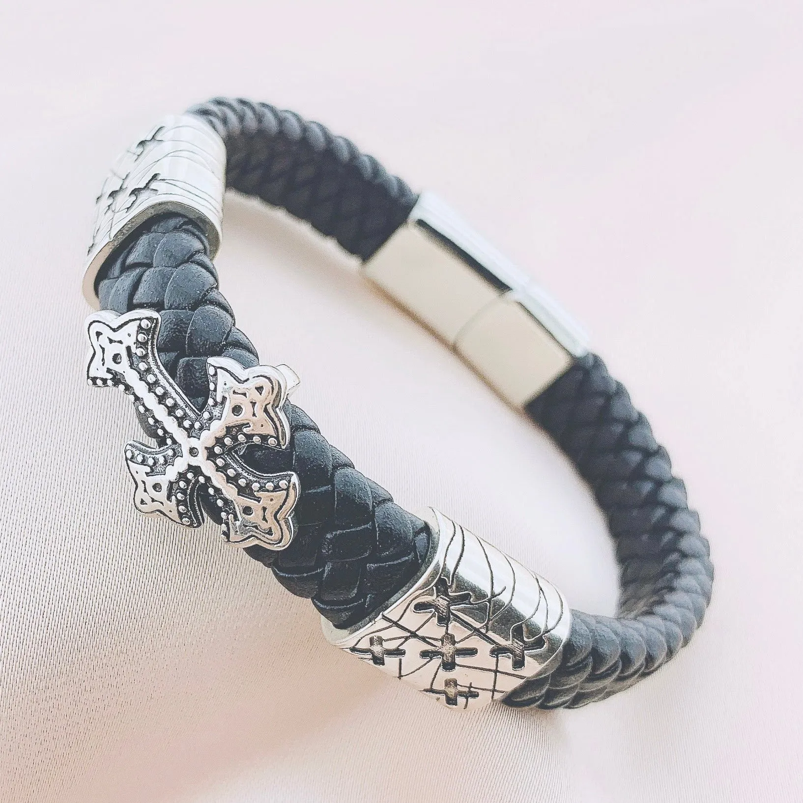 Women's Fashion Leather Vintage Antique Bracelet Bangle