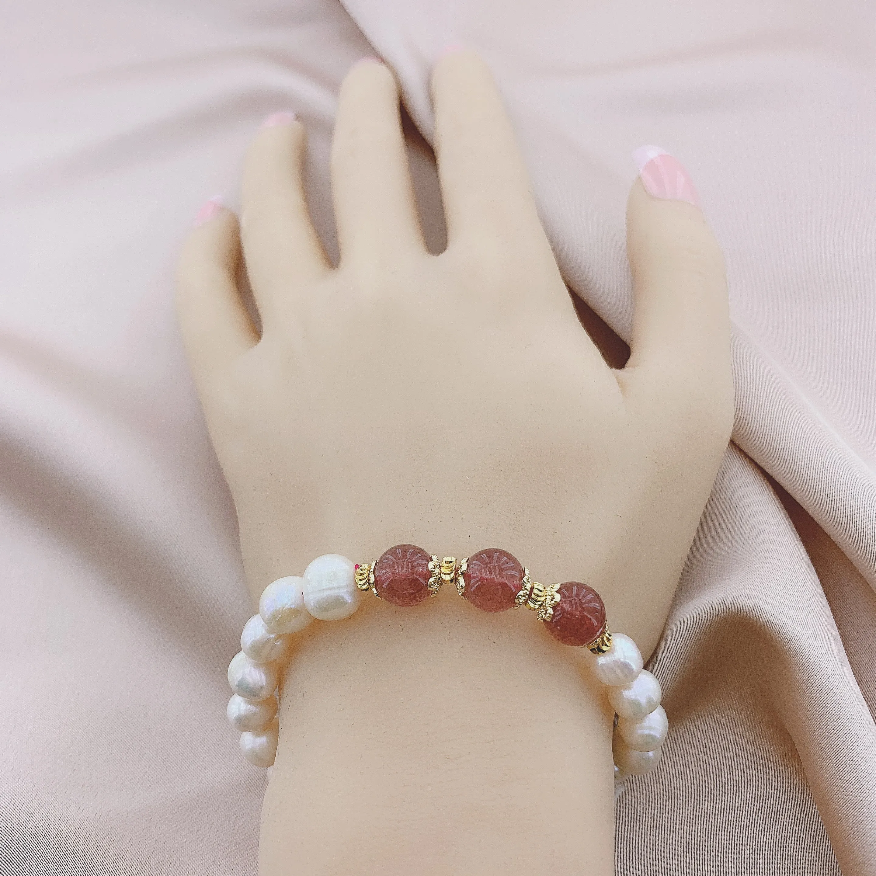 Women's Fashion Pearl Beads Gemstone Bracelets